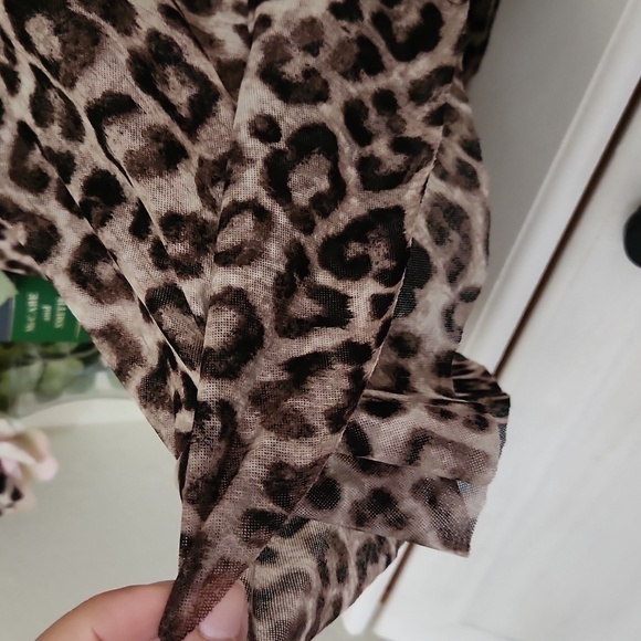 Chicos Leopard print sheer Top Tunic waterfall hem Career Contemporary - Picture 10 of 12